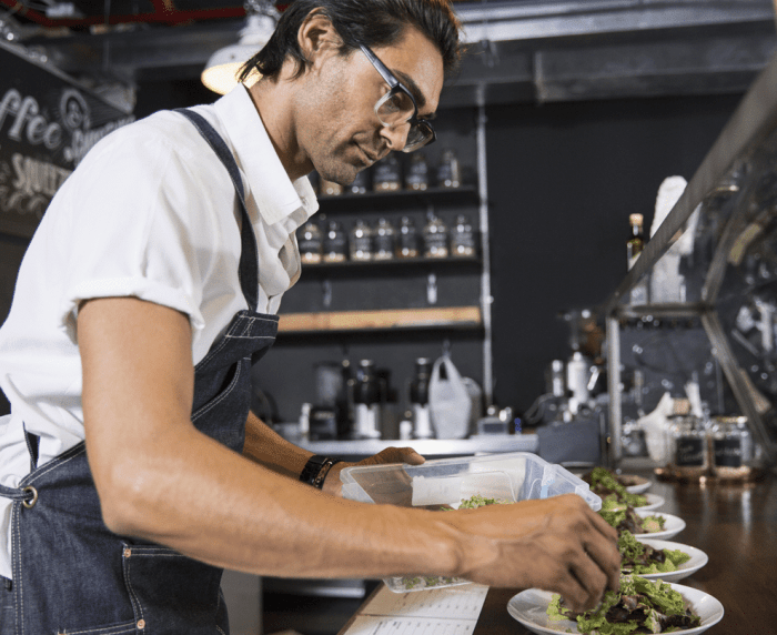 3 Simple Steps to Building a Restaurant Customer Base